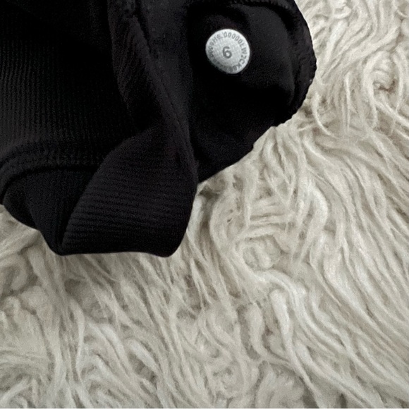 Lululemon Energy High-Neck Longline Ribbed Bra - Picture 4 of 4